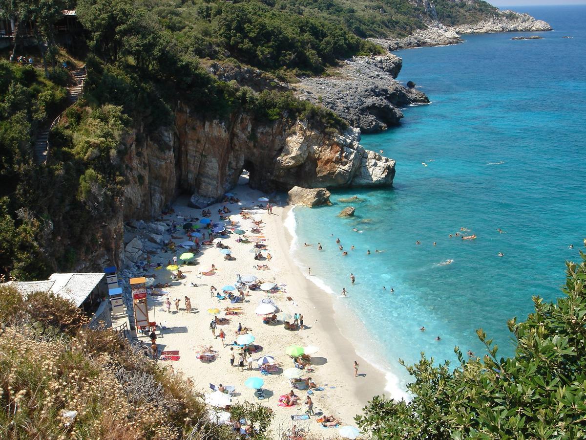 Hotel Petradi Kalamaki  Esterno foto